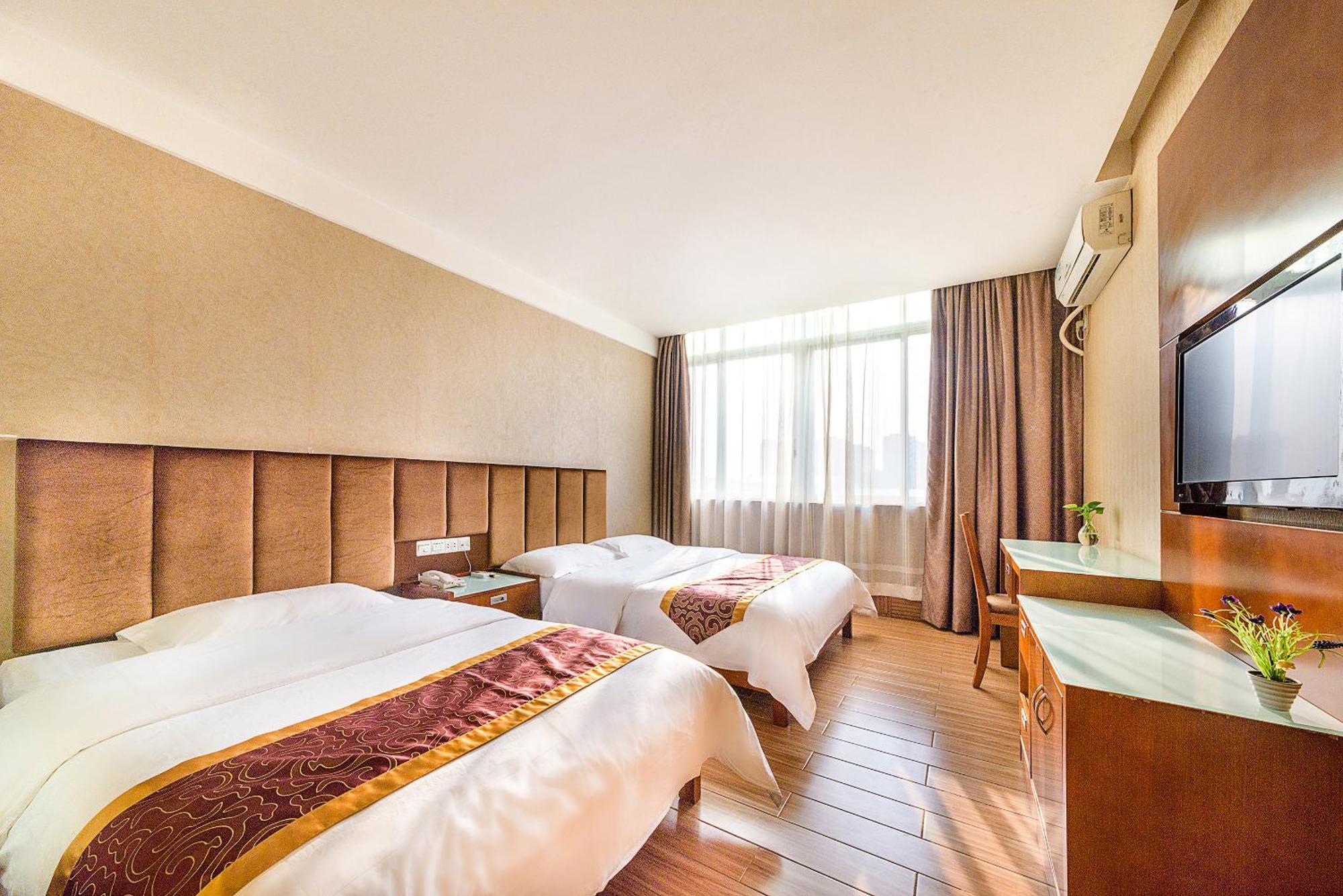 Kaiserdom Hotel Baiyun Airport-24-Hour Airport-Free Shuttle Bus Γκουανγκζού Εξωτερικό φωτογραφία