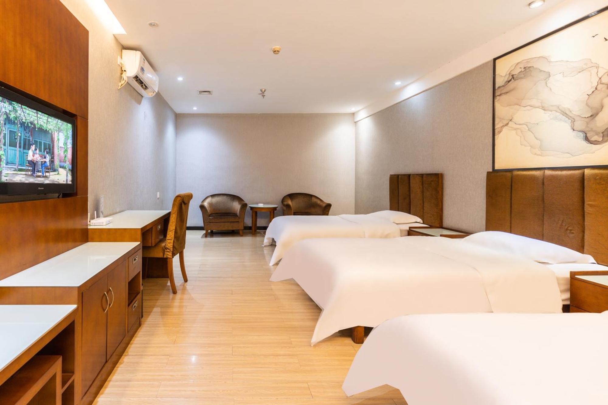 Kaiserdom Hotel Baiyun Airport-24-Hour Airport-Free Shuttle Bus Γκουανγκζού Εξωτερικό φωτογραφία